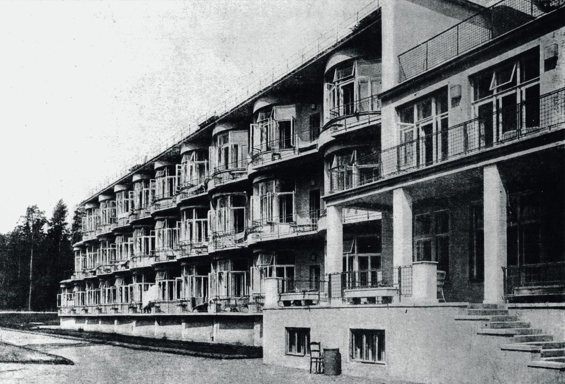 25 марта 1935 года  Открытие санатория и первые гости